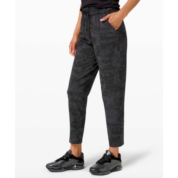 Lululemon Keep Moving Pant 7/8 High-Rise - Picture 1 of 9